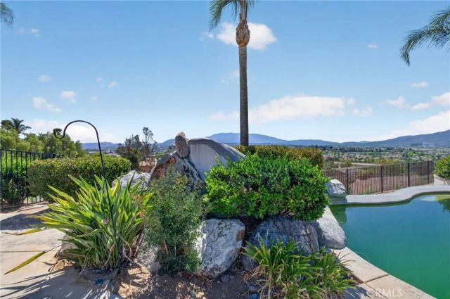 43973 El Lucero Place, Temecula, CA 92592