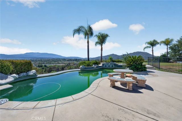 43973 El Lucero Place, Temecula, CA 92592