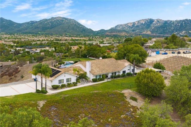43973 El Lucero Place, Temecula, CA 92592