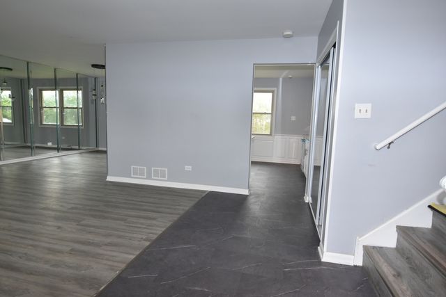 6125 Sunflower Drive, Matteson, IL 60443