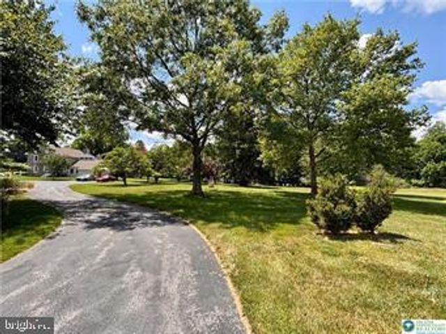 3590 DRIFTING DR, Hellertown, PA 18055