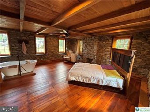 3590 DRIFTING DR, Hellertown, PA 18055