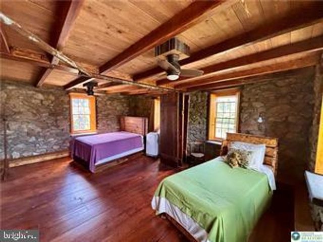 3590 DRIFTING DR, Hellertown, PA 18055