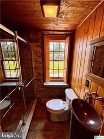 3590 DRIFTING DR, Hellertown, PA 18055