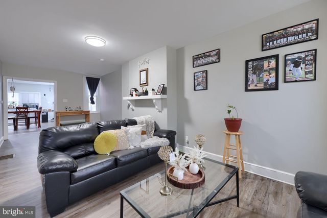 332 PERRY ST, Columbia, PA 17512