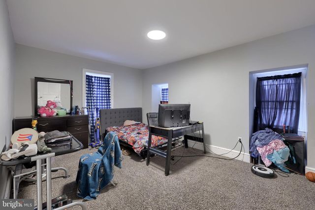 332 PERRY ST, Columbia, PA 17512