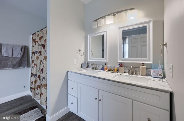 332 PERRY ST, Columbia, PA 17512