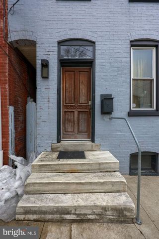 332 PERRY ST, Columbia, PA 17512