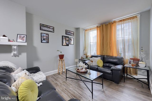 332 PERRY ST, Columbia, PA 17512