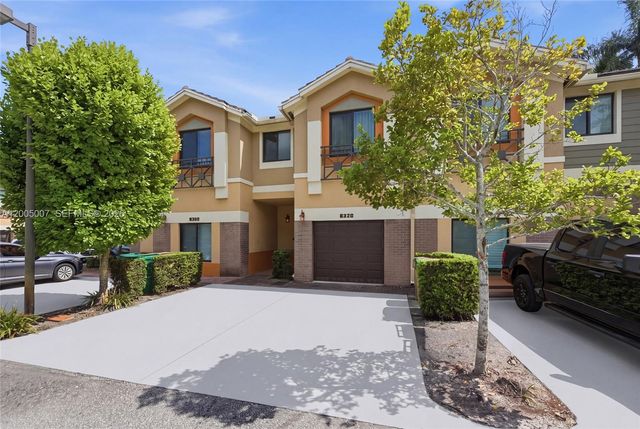6320 S Station Square, Davie, FL 33314