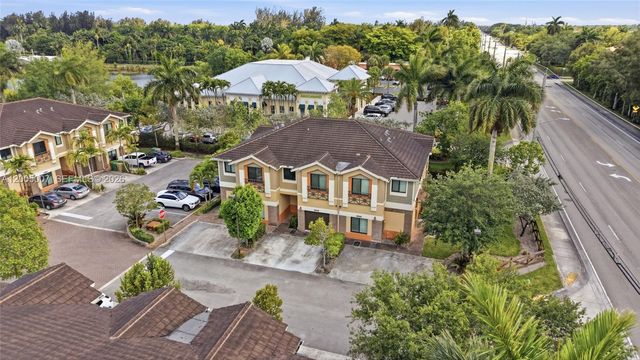 6320 S Station Square, Davie, FL 33314