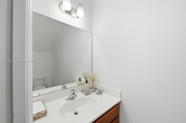 6320 S Station Square, Davie, FL 33314