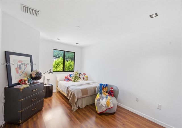 6320 S Station Square, Davie, FL 33314