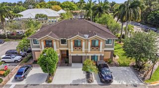 6320 S Station Square, Davie, FL 33314