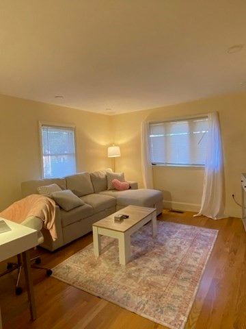29-31 Fayette Street 2, Newton, MA 02458