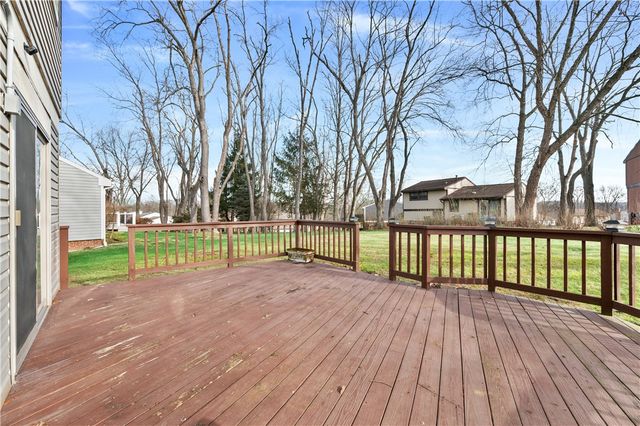 2203 Open Meadow Cir, South Fayette, PA 15017