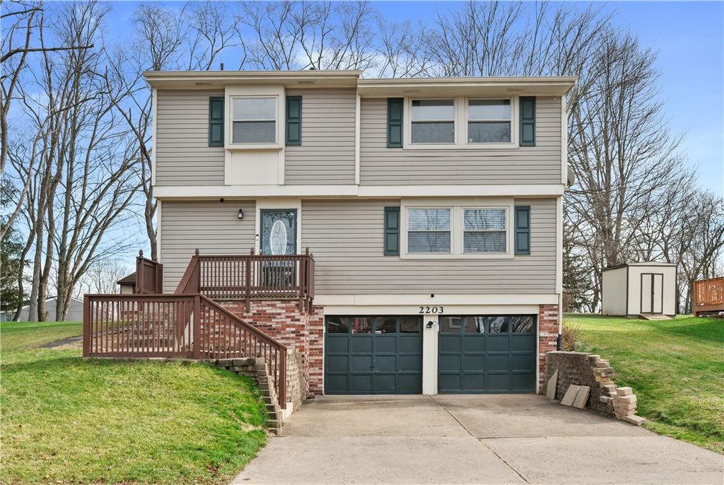 2203 Open Meadow Cir, South Fayette, PA 15017