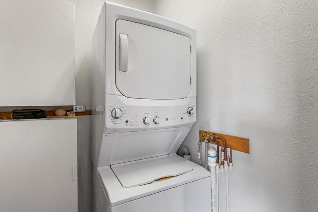 2010 Division STREET, East Troy, WI 53120