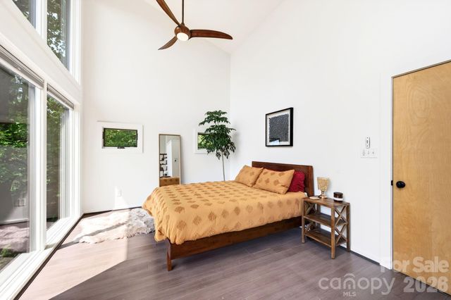 321 Barnard Avenue, Asheville, NC 28804