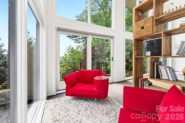321 Barnard Avenue, Asheville, NC 28804