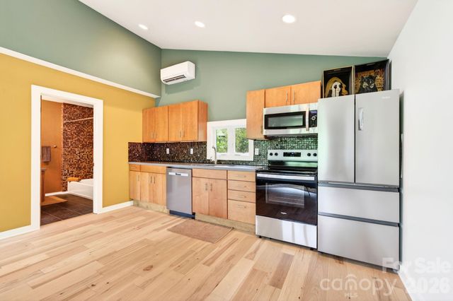 321 Barnard Avenue, Asheville, NC 28804