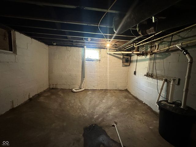 2020 Adams Street, Indianapolis, IN 46218