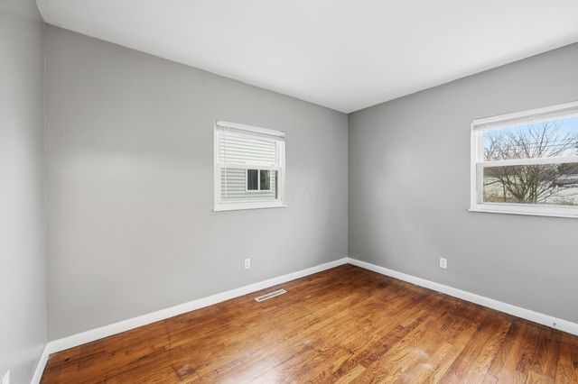 2288 Hiawatha Park Drive, Columbus, OH 43211