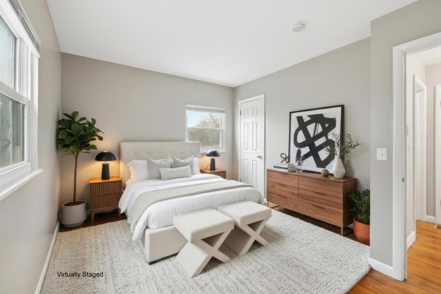 2288 Hiawatha Park Drive, Columbus, OH 43211