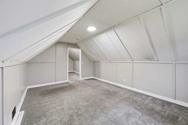 2288 Hiawatha Park Drive, Columbus, OH 43211