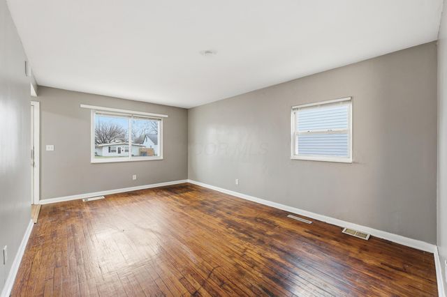 2288 Hiawatha Park Drive, Columbus, OH 43211