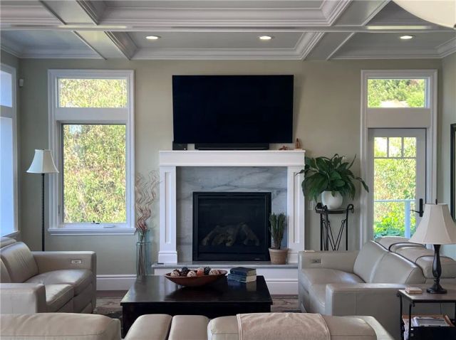 405 Blumont Street, Laguna Beach, CA 92651