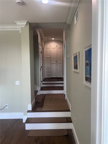 405 Blumont Street, Laguna Beach, CA 92651