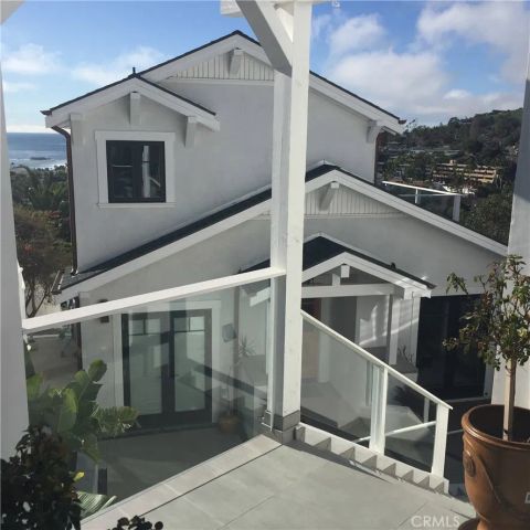 405 Blumont Street, Laguna Beach, CA 92651