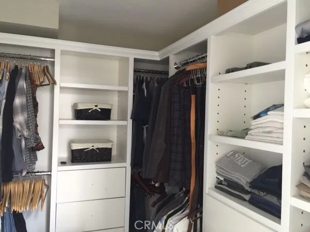 405 Blumont Street, Laguna Beach, CA 92651