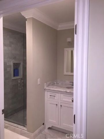 405 Blumont Street, Laguna Beach, CA 92651