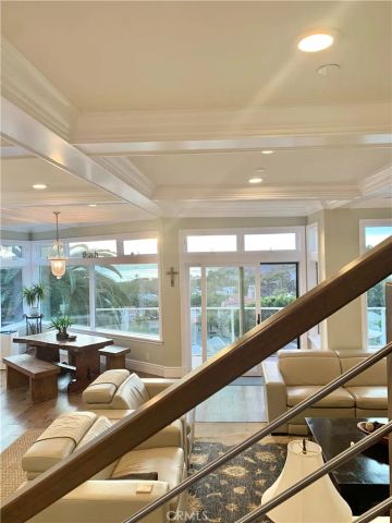 405 Blumont Street, Laguna Beach, CA 92651