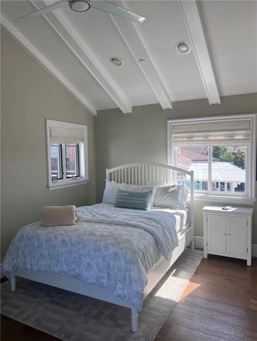 405 Blumont Street, Laguna Beach, CA 92651