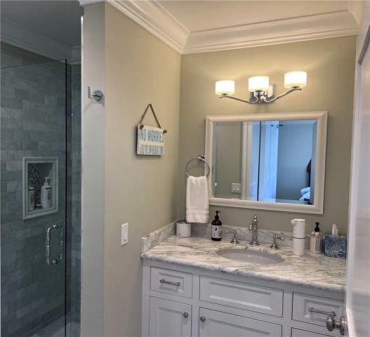 405 Blumont Street, Laguna Beach, CA 92651