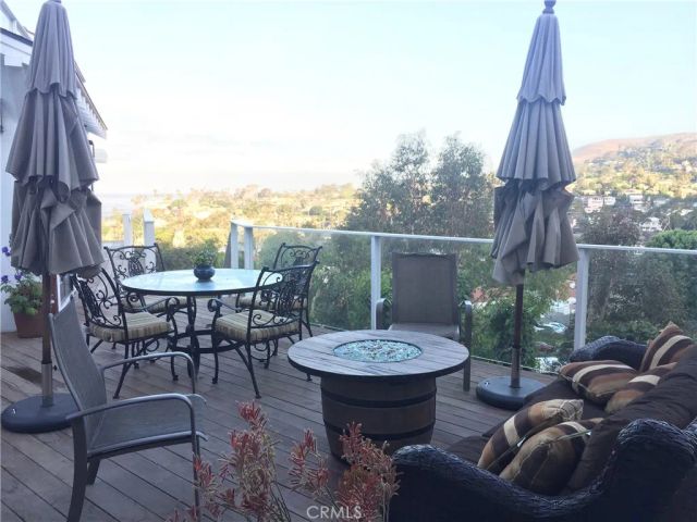 405 Blumont Street, Laguna Beach, CA 92651