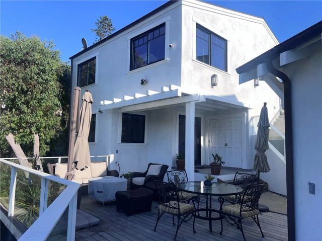 405 Blumont Street, Laguna Beach, CA 92651