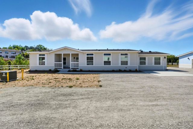 2080-82 Curtis, Vista, CA 92084