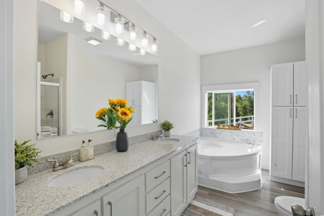 2080-82 Curtis, Vista, CA 92084