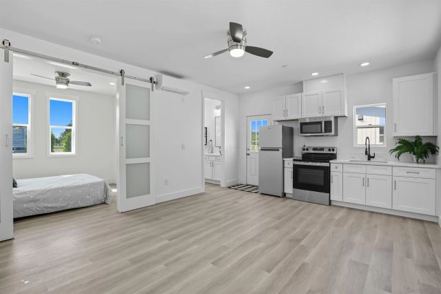 2080-82 Curtis, Vista, CA 92084