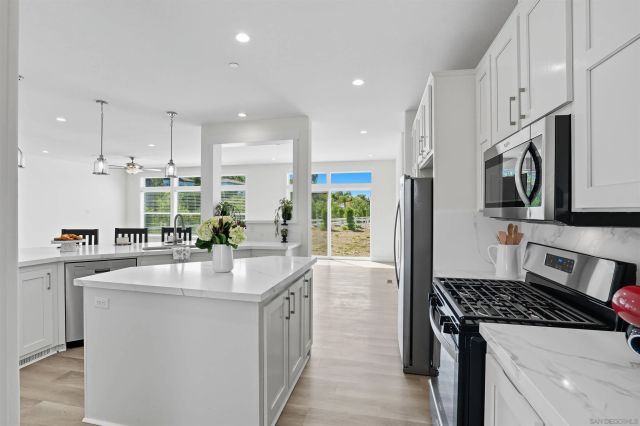 2080-82 Curtis, Vista, CA 92084