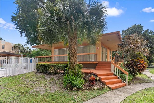 8400 Lagos De Campo Blvd 312, Tamarac, FL 33321