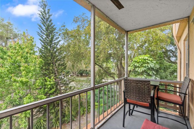 8400 Lagos De Campo Blvd 312, Tamarac, FL 33321