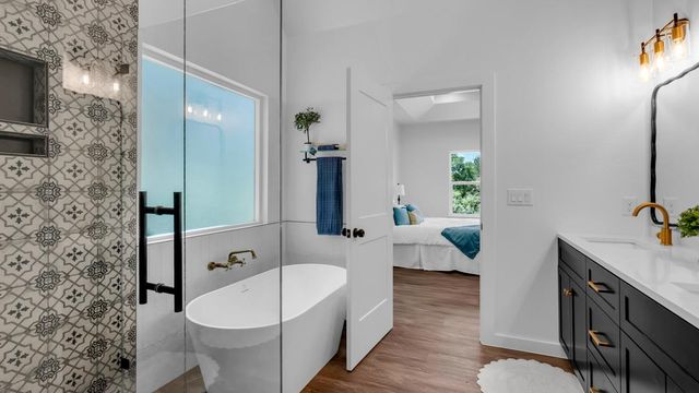 105 Chesterfield DR, Kingsland, TX 78639