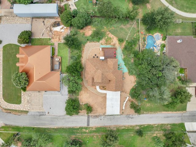 105 Chesterfield DR, Kingsland, TX 78639