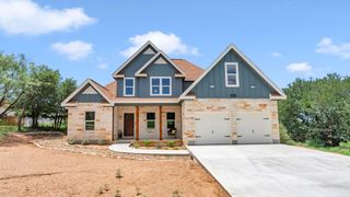 105 Chesterfield DR, Kingsland, TX 78639