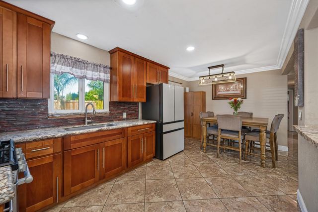 19095 N Augusta St, Woodbridge, CA 95258